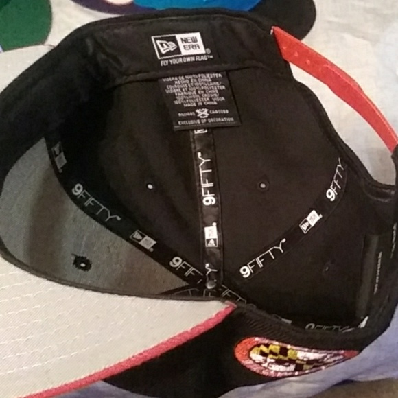 Snap back - Picture 4 of 4